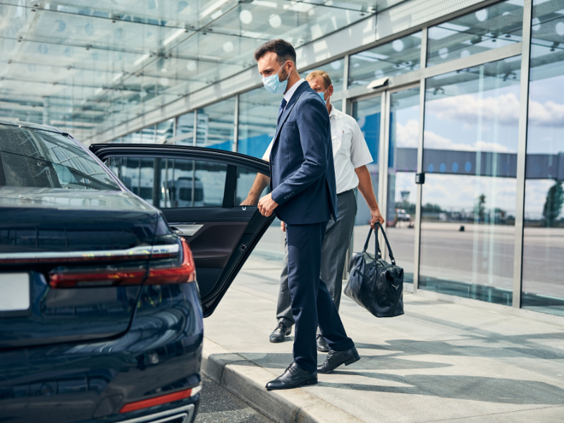 Image showcasing Abu Dhabi & Dubai Airport Transfers | Luxury Shuttle & Car Service